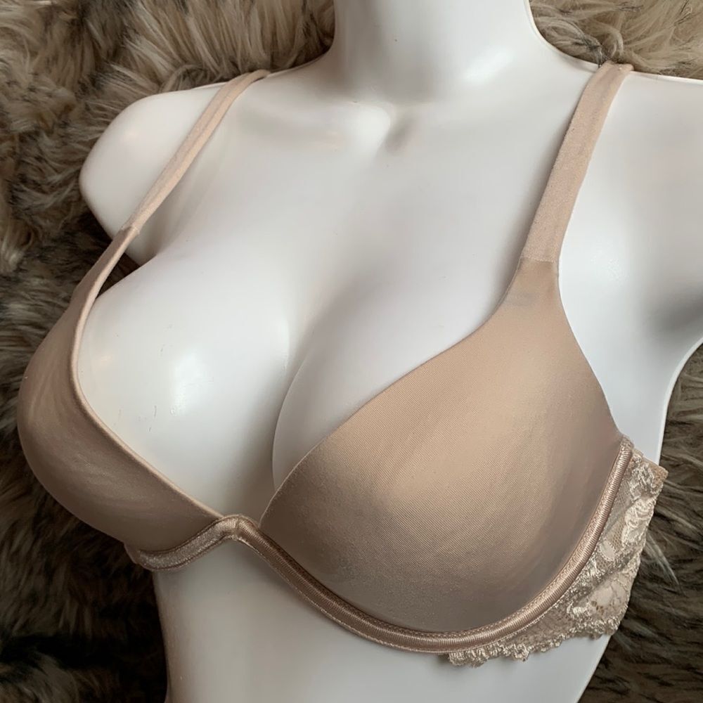Victoria’s Secret Lightly Lined Underwire Plunge Bra 34C